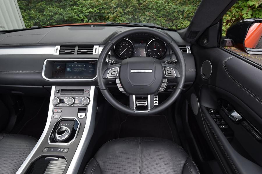 Интерьер Land Rover Range Rover Evoque Convertible 2016 года  (UK) (фото 16 из 31)